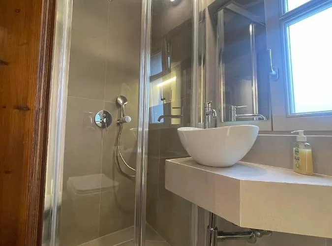 伊萨博旅馆 招待所 纳夫普利翁