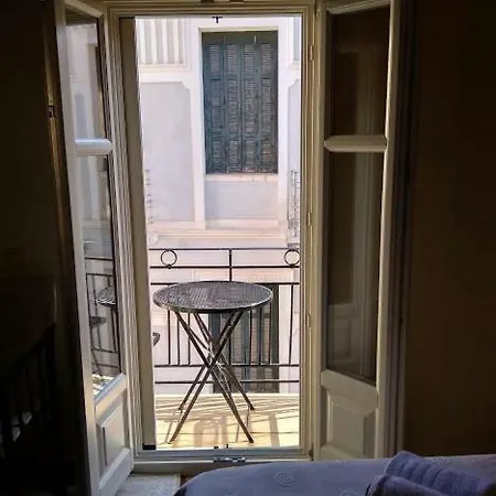 πανσιόν ιζαμπώ 4*